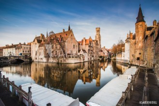 Bild på Scenery with water canal in Bruges Venice of the North cityscape of Flanders Belgium